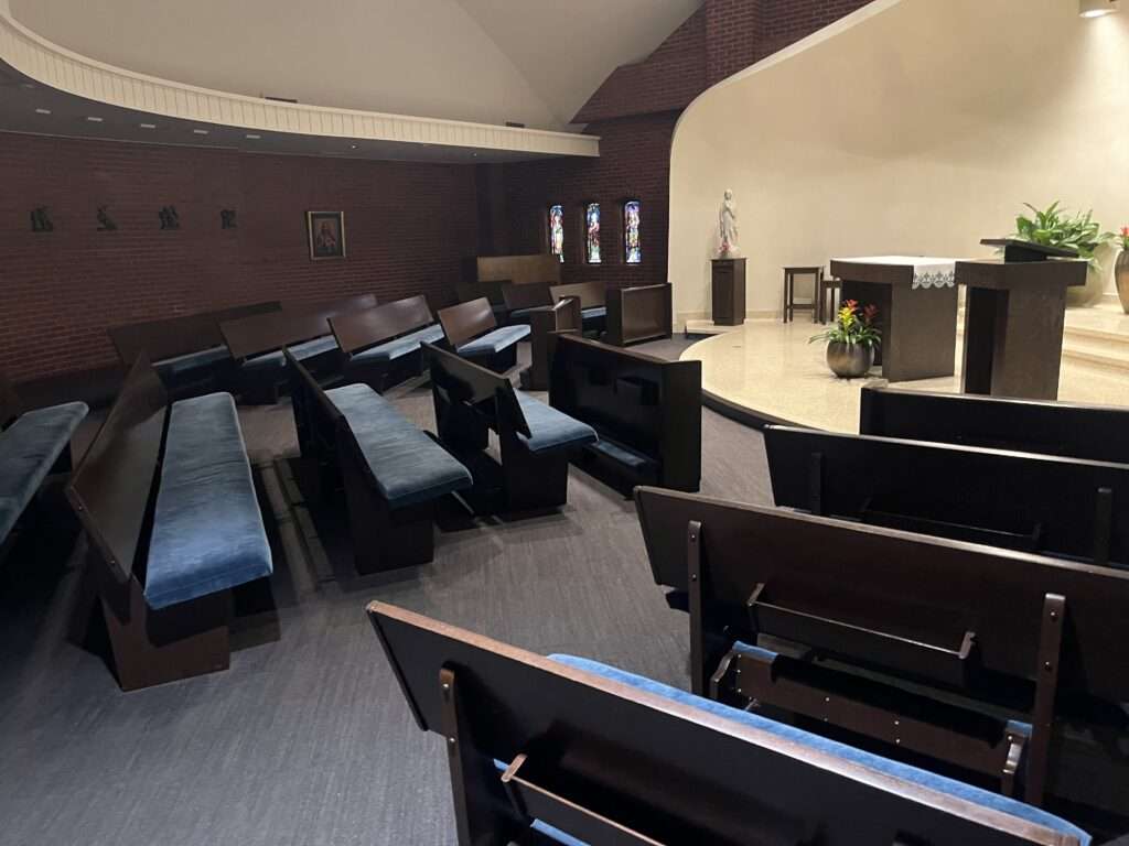 Image of a chapel inside of hospital in Sioux Falls, Iowa